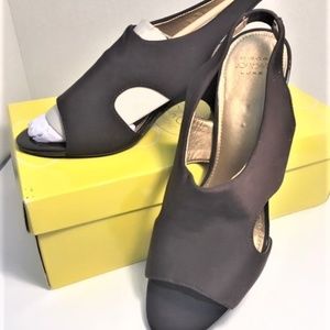 Circa Joan and David Sandal